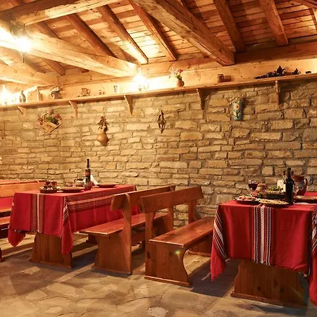 Yovina House 2*